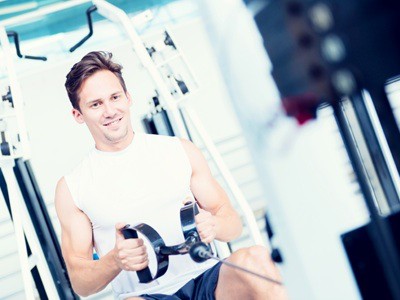 Rudern im Sitzen am Kabelzug